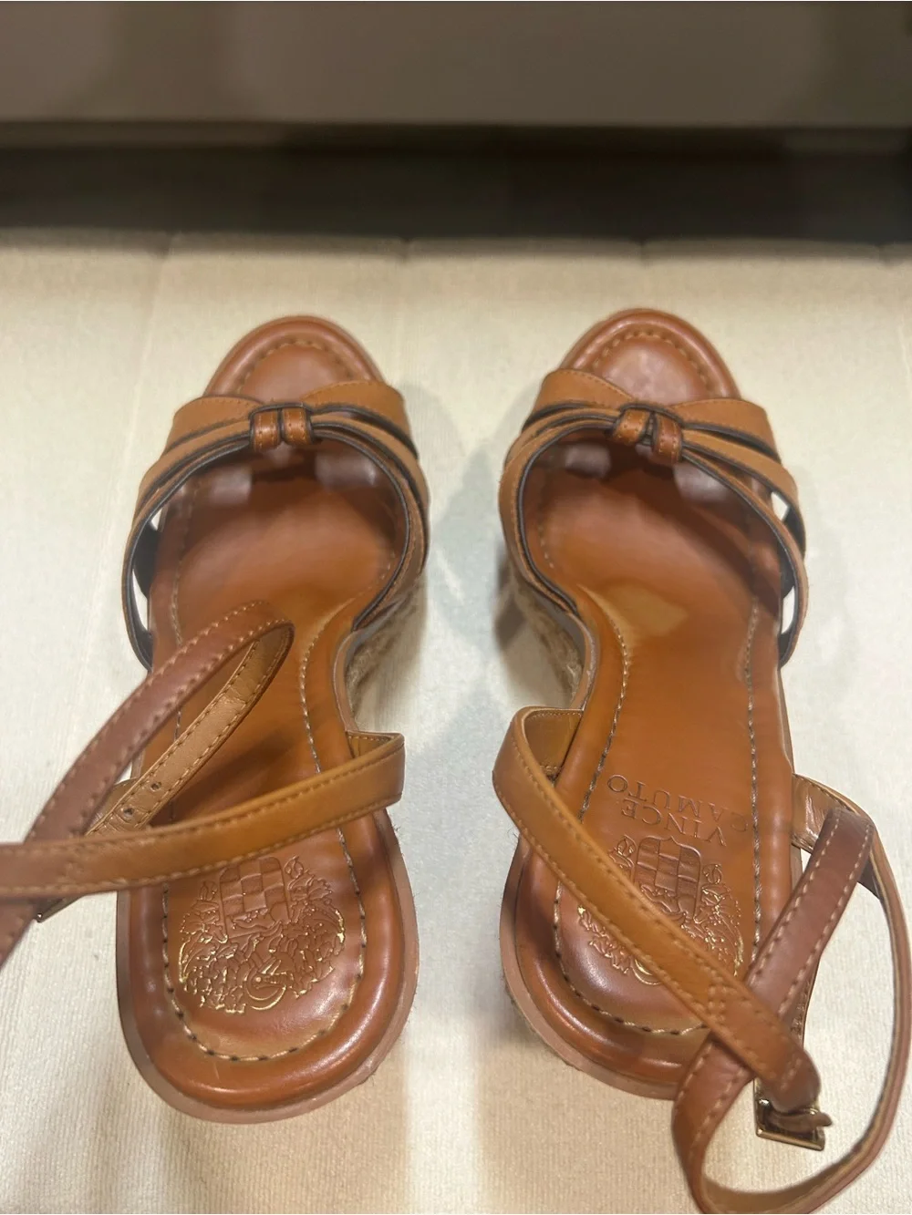 Vince Camuto tan leather